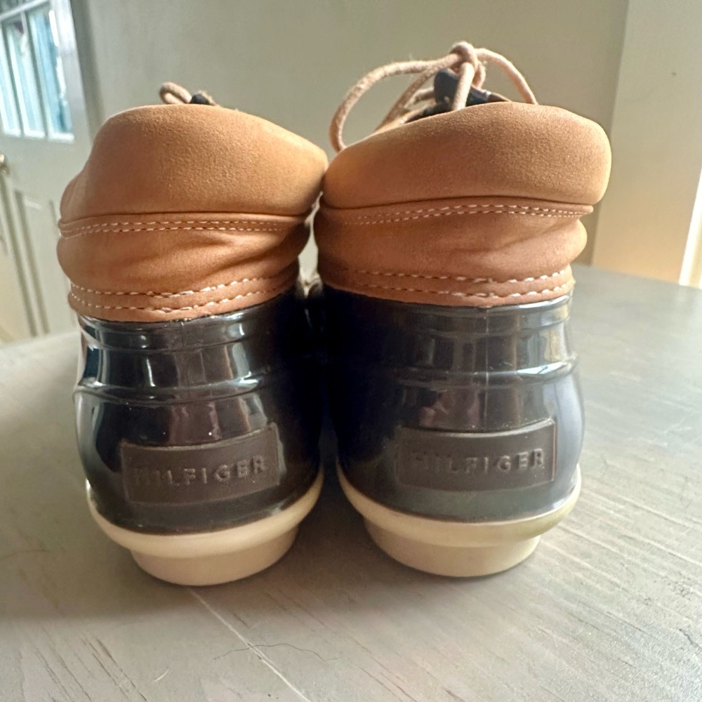 Tommy Hilfiger Duck Boots View 5